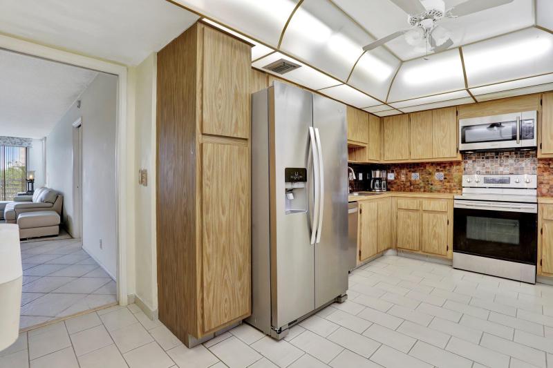  Condo & Townhome Photos