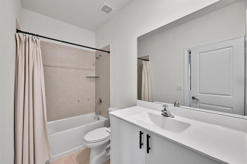  Condo & Townhome Photos