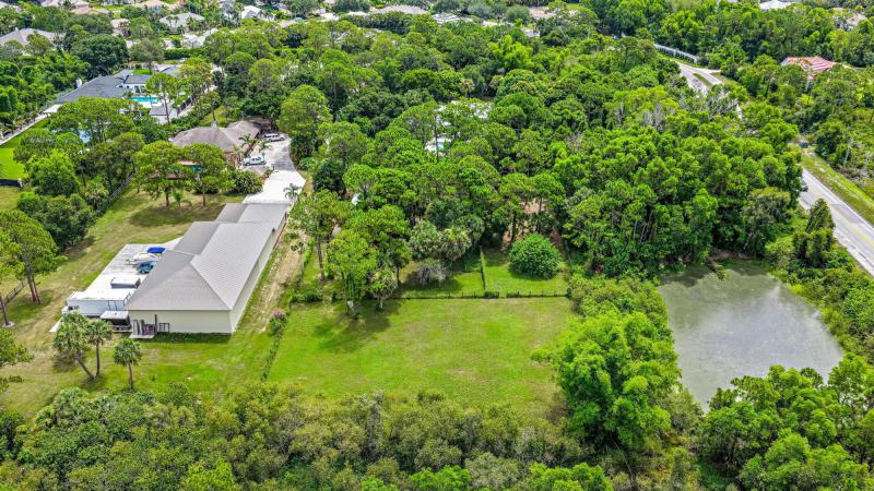  Commercial & Industrial Land Images 