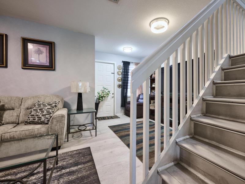  Condo & Townhome Photos