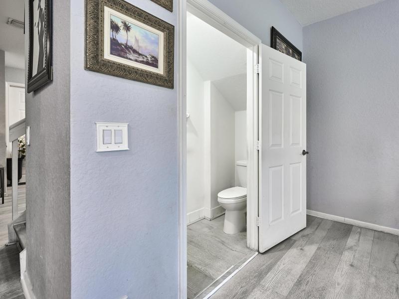  Condo & Townhome Photos