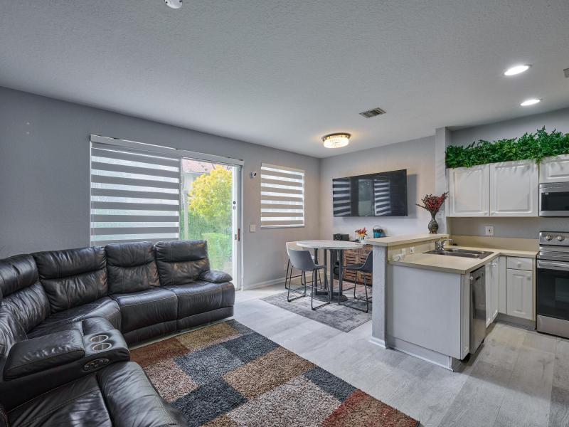  Condo & Townhome Photos