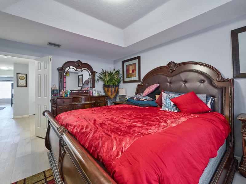  Condo & Townhome Photos
