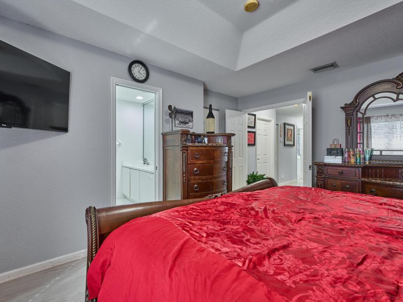  Condo & Townhome Photos