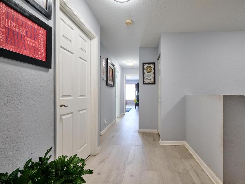  Condo & Townhome Photos