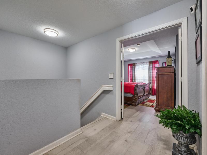  Condo & Townhome Photos
