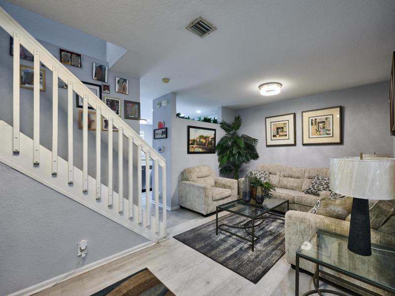  Condo & Townhome Photos