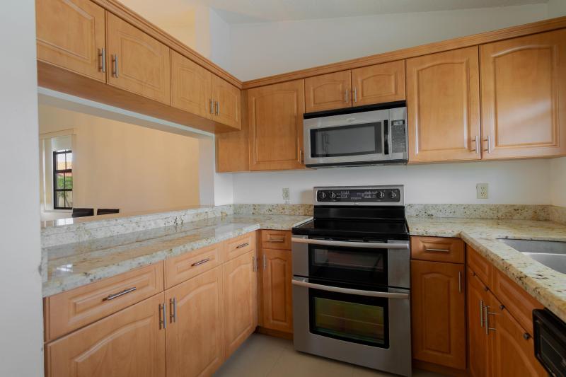  Condo & Townhome Photos
