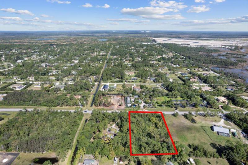  Commercial & Industrial Land Images 
