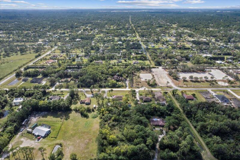  Commercial & Industrial Land Images 
