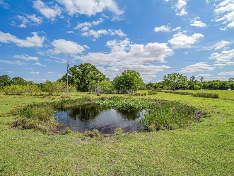  Commercial & Industrial Land Images 