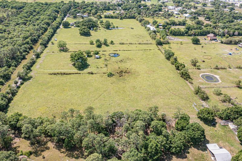  Commercial & Industrial Land Images 