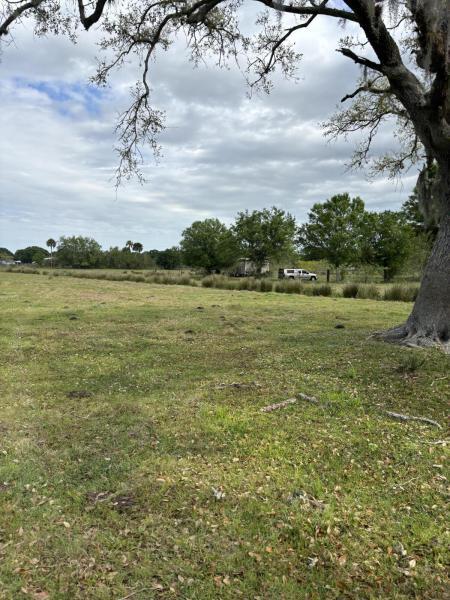  Commercial & Industrial Land Images 
