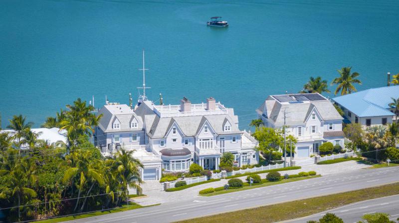  Single Family Homes Photo 11:  Jupiter,  FL 33469