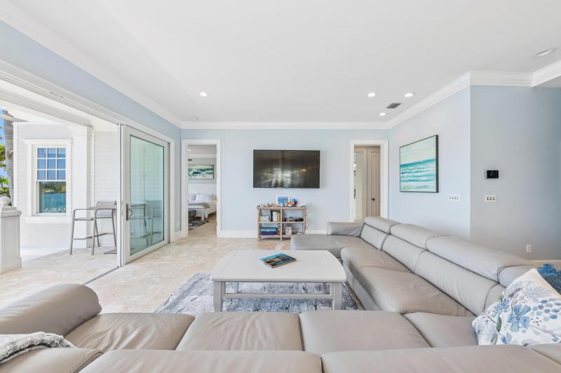  Single Family Homes Photo 73:  Jupiter,  FL 33469
