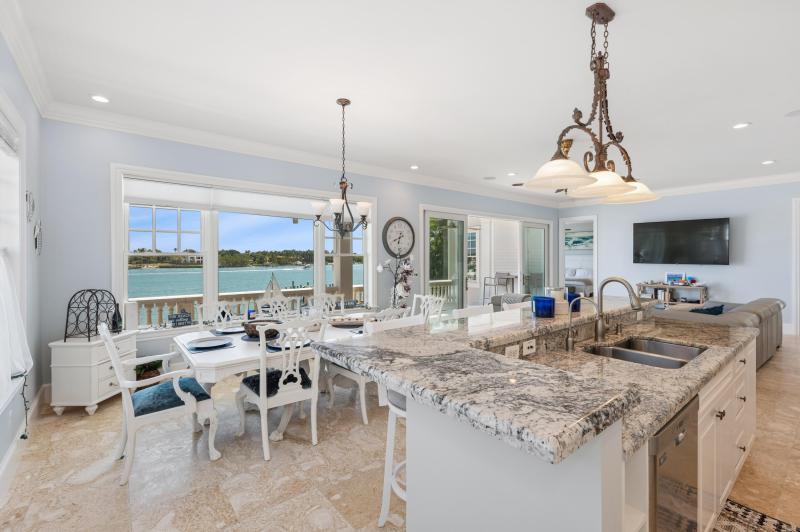  Single Family Homes Photo 75:  Jupiter,  FL 33469