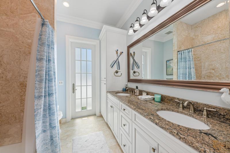  Single Family Homes Photo 83:  Jupiter,  FL 33469