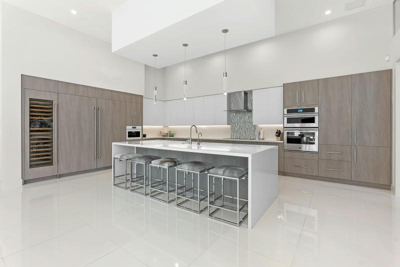  Single Family Homes Photo 13:  North Palm Beach,  FL 33408
