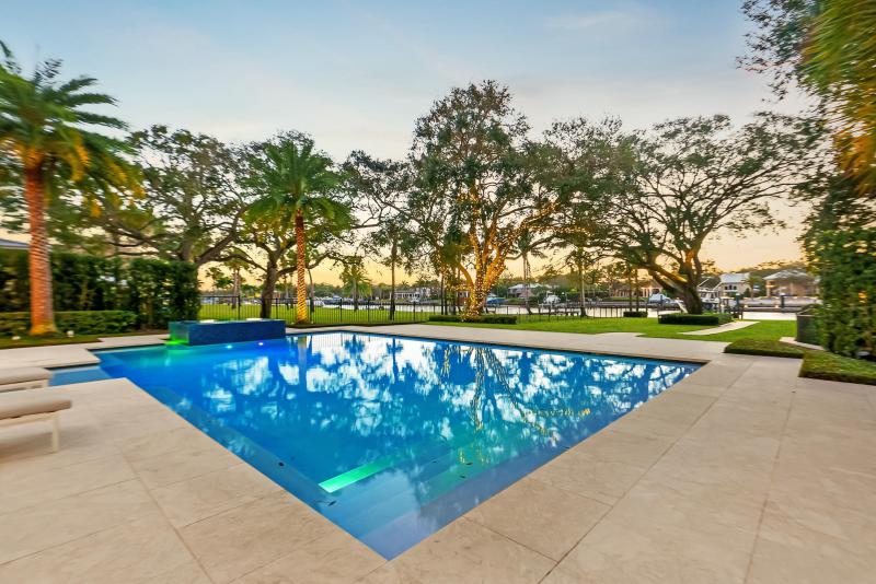  Single Family Homes Photo 5:  North Palm Beach,  FL 33408