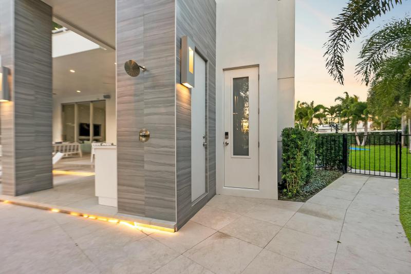  Single Family Homes Photo 60:  North Palm Beach,  FL 33408