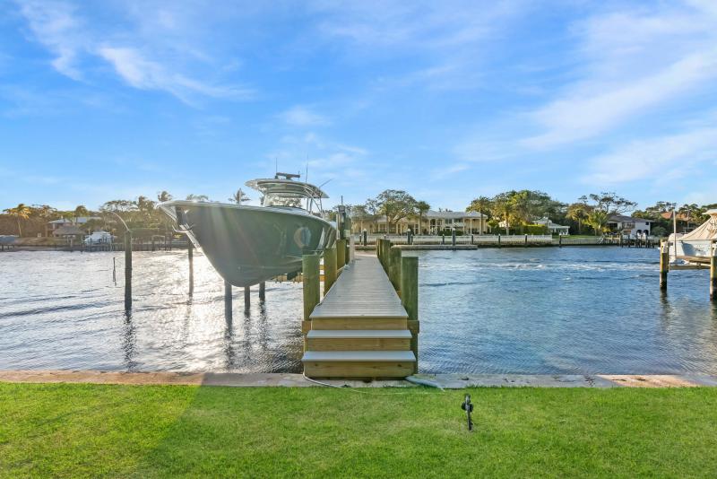  Single Family Homes Photo 65:  North Palm Beach,  FL 33408