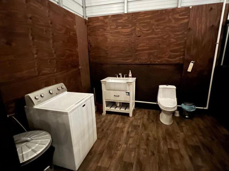  Commercial & Industrial Land Images 