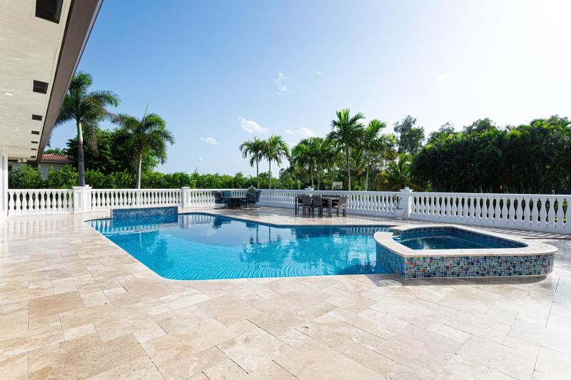  Single Family Homes Photo 11:  Plantation,  FL 33325
