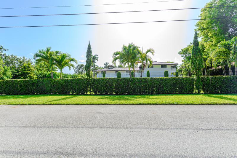  Single Family Homes Photo 19:  Plantation,  FL 33325