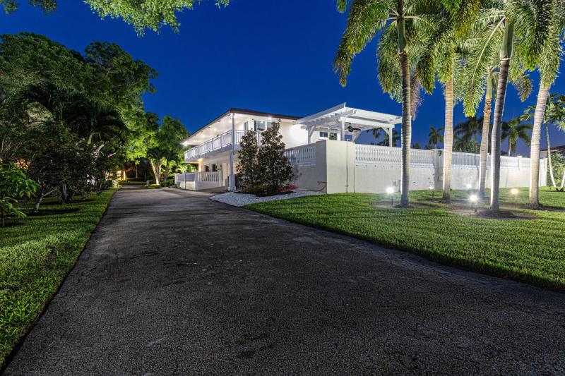  Single Family Homes Photo 60:  Plantation,  FL 33325