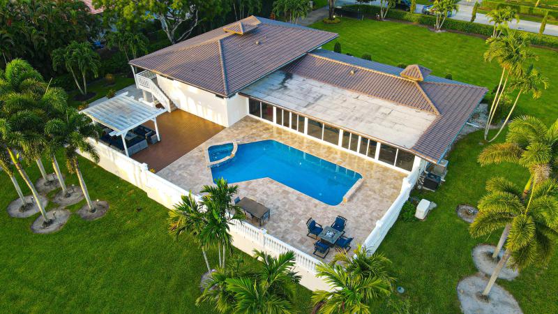  Single Family Homes Photo 78:  Plantation,  FL 33325