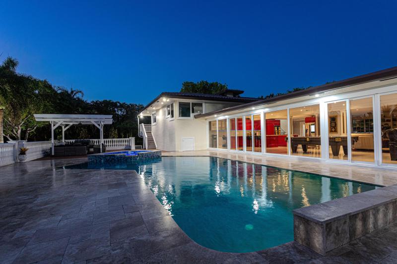  Single Family Homes Photo 8:  Plantation,  FL 33325