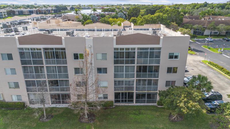  Condo & Townhome Photos