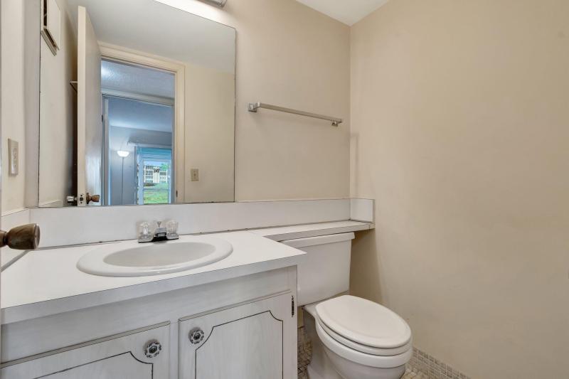  Condo & Townhome Photos