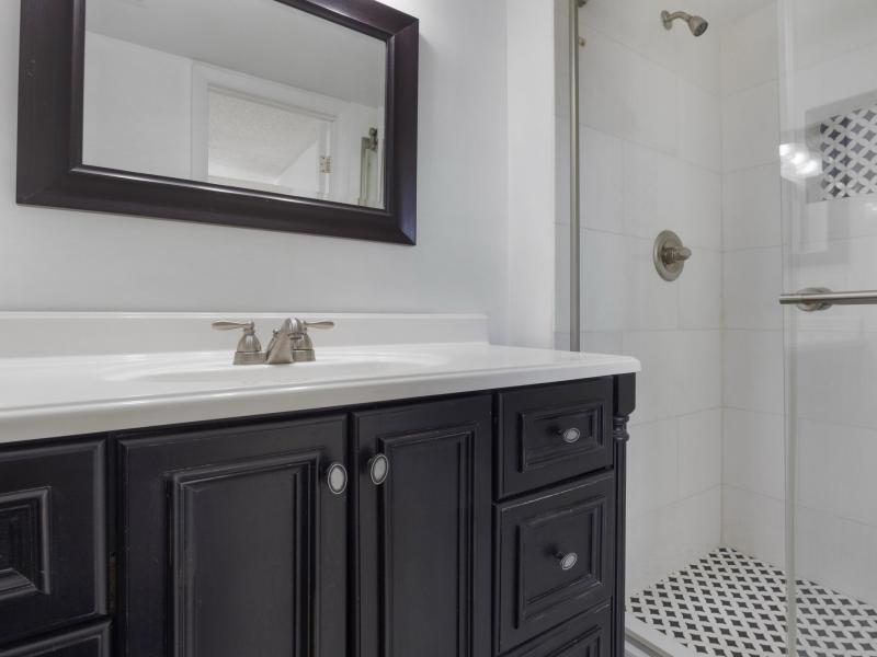  Condo & Townhome Photos
