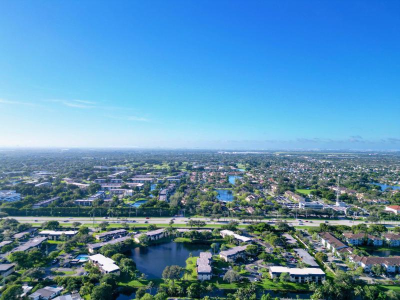  Condo & Townhome Photos