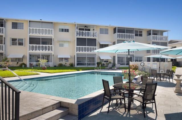  Condo & Townhome Photos