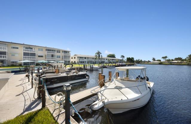  Condo & Townhome Photos
