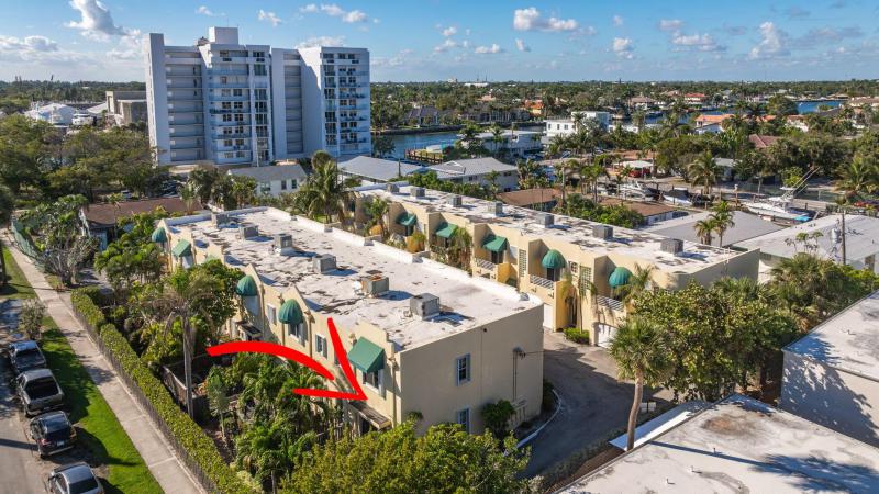 Condo & Townhome Photos