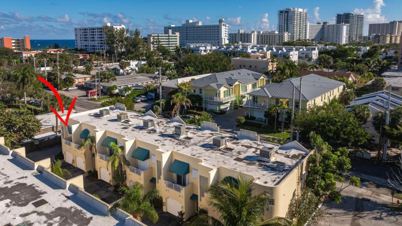  Condo & Townhome Photos