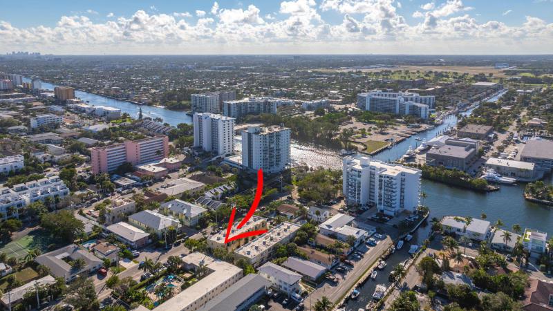  Condo & Townhome Photos