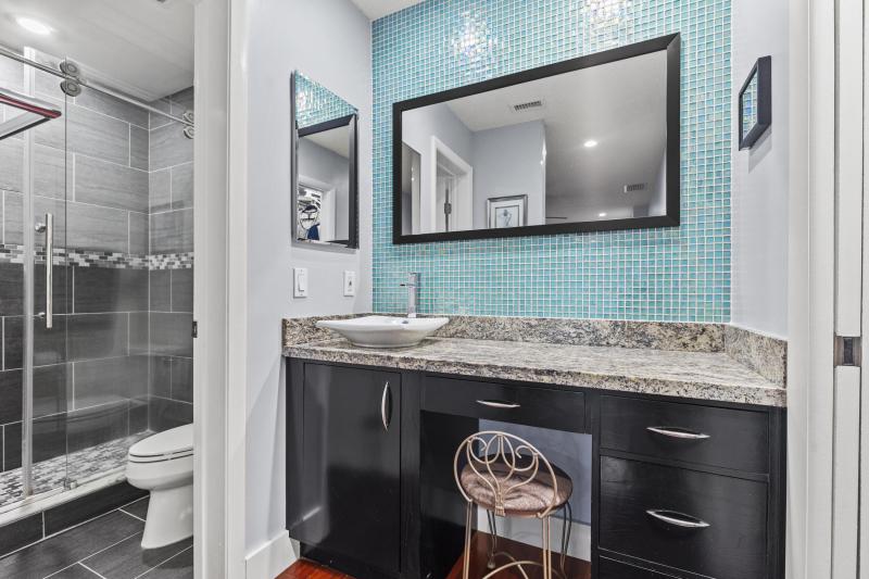  Condo & Townhome Photos