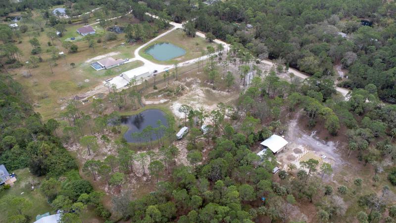  Commercial & Industrial Land Images 