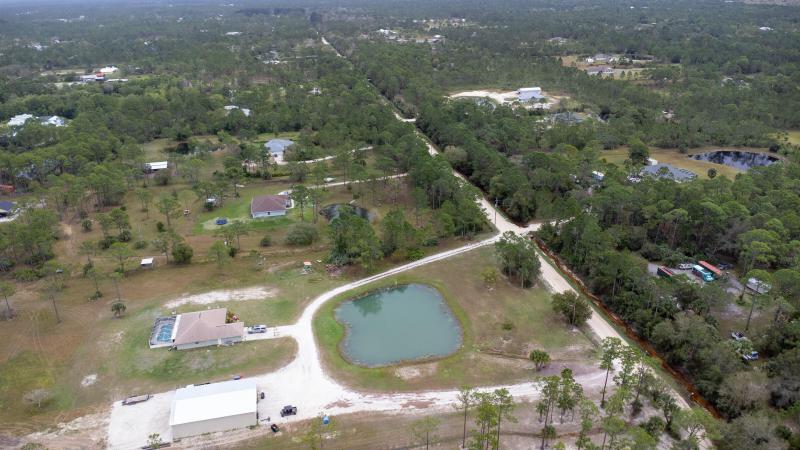  Commercial & Industrial Land Images 