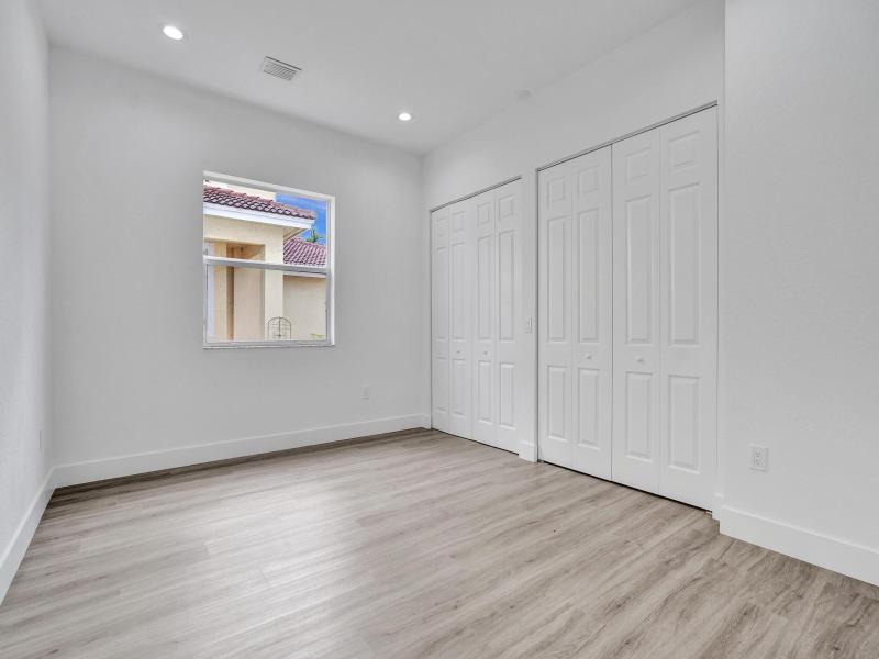  Single Family Homes Photo 30:  Dania Beach,  FL 33312