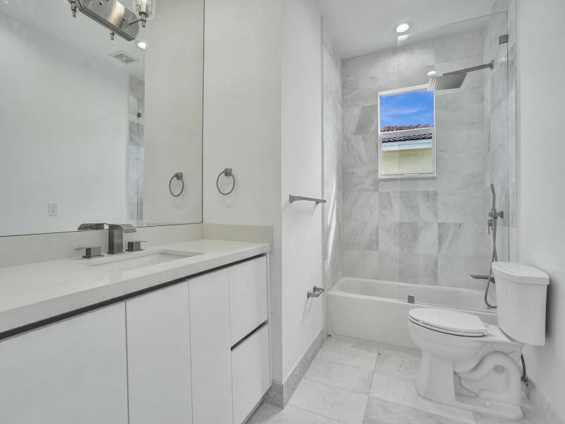  Single Family Homes Photo 49:  Dania Beach,  FL 33312