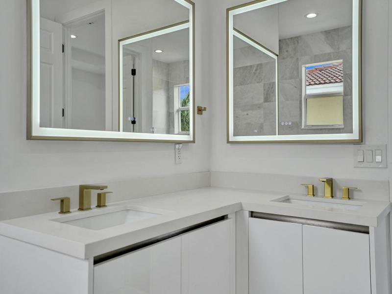  Single Family Homes Photo 59:  Dania Beach,  FL 33312