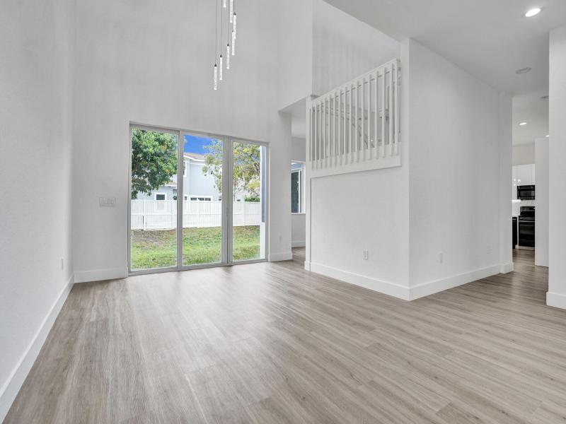  Single Family Homes Photo 6:  Dania Beach,  FL 33312