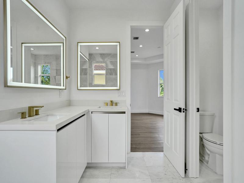  Single Family Homes Photo 60:  Dania Beach,  FL 33312