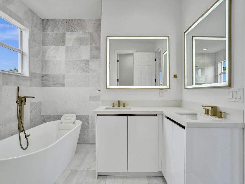 Single Family Homes Photo 61:  Dania Beach,  FL 33312
