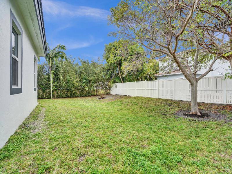  Single Family Homes Photo 67:  Dania Beach,  FL 33312